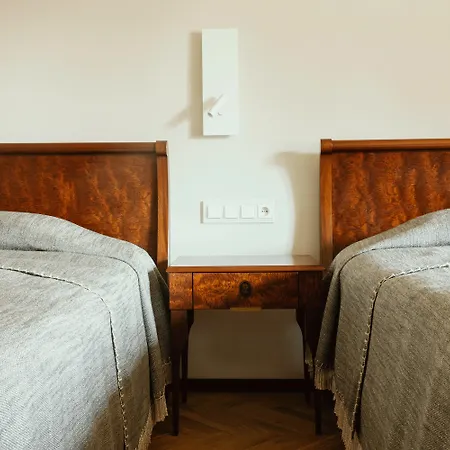 Pod Roza Szálloda