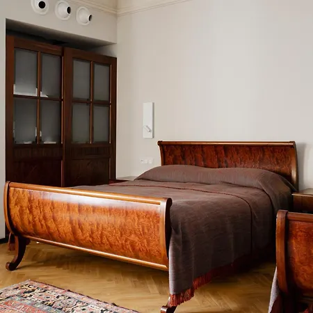 ホテル ポッド ロザ